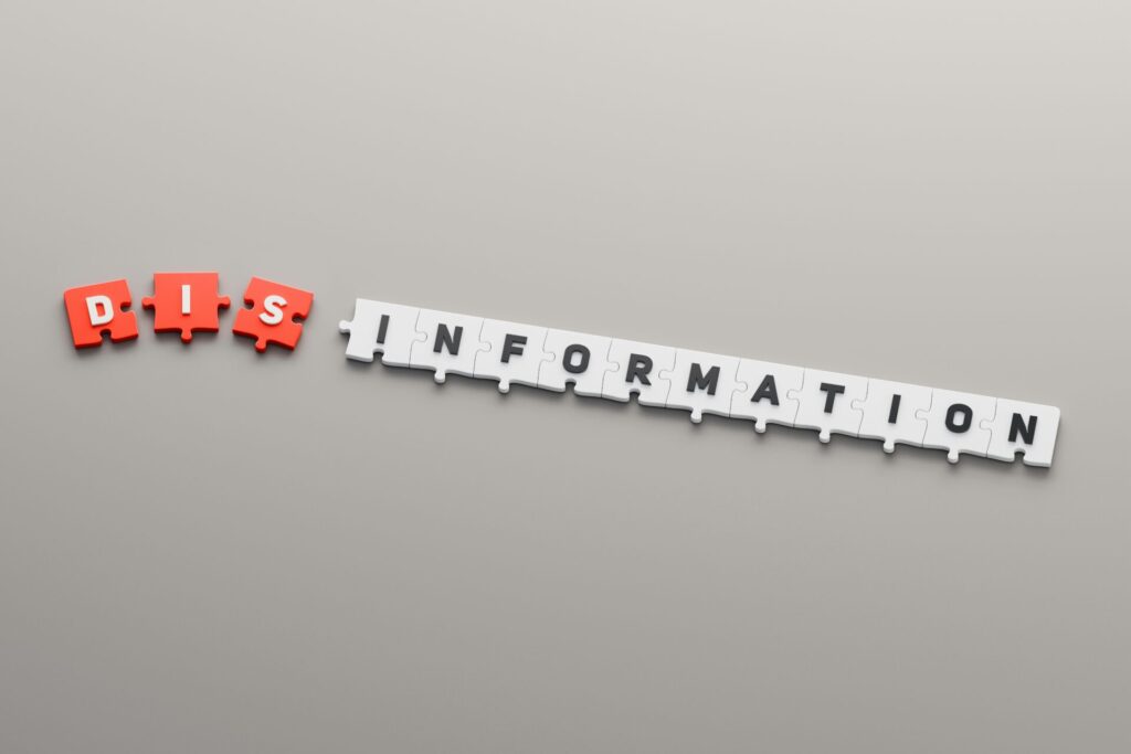 Informationと書かれたパズル